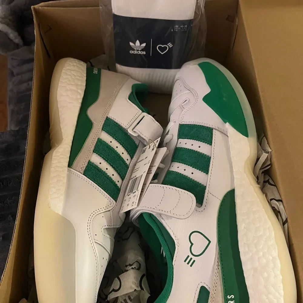 Adidas X Pharrell Forum Low Human Made Green & White Sneakers + Socks 2 Match